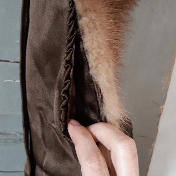 Vintage Fur shall/stole - Picture 4 of 4